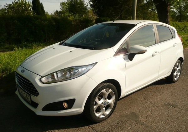 Ford Fiesta cena 38400 przebieg: 51900, rok produkcji 2017 z Koszalin małe 667